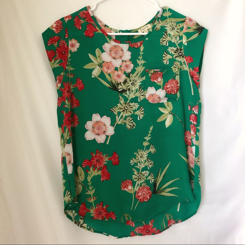 Floral Blouse 🦋